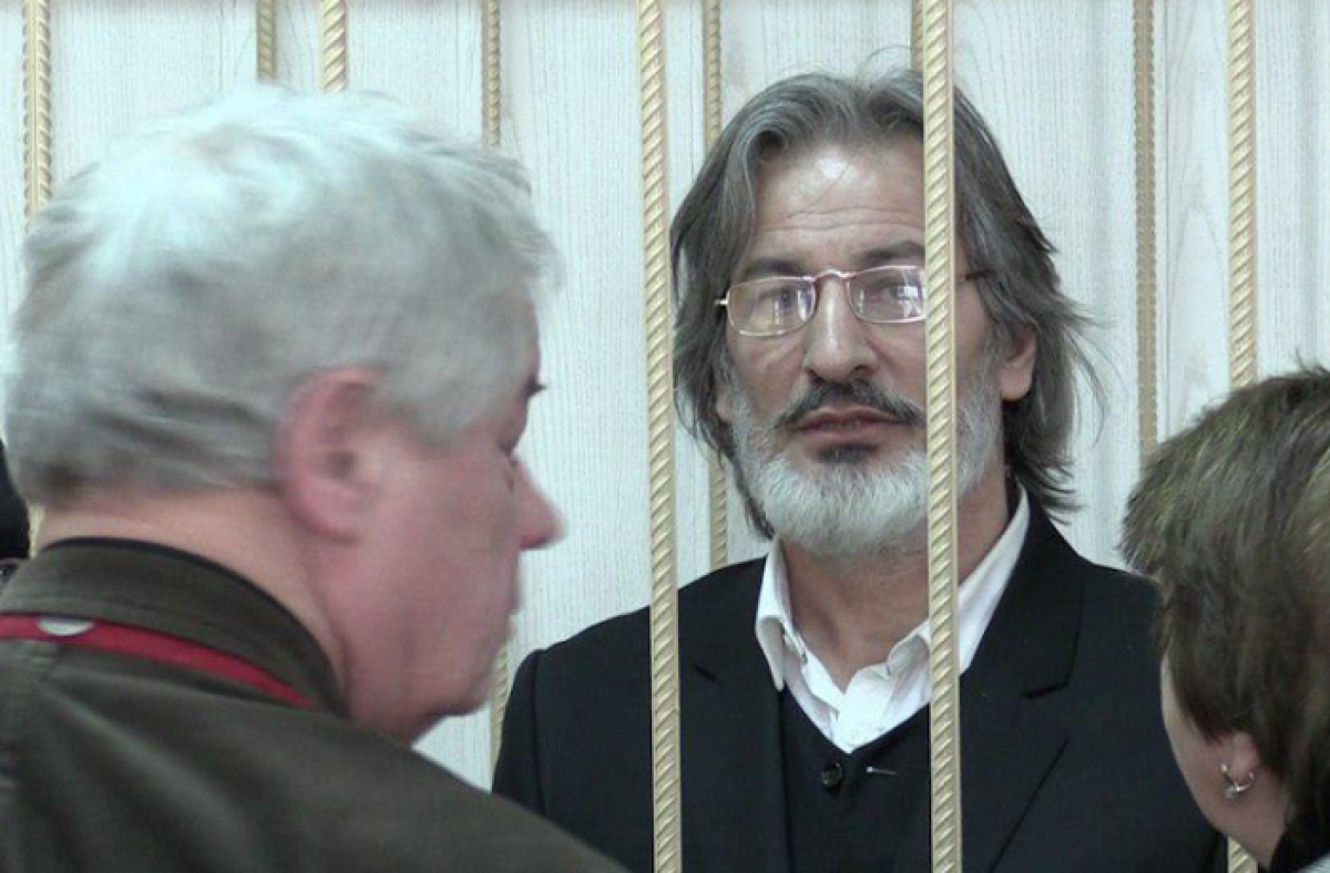 Друзья настаивают, что у суда нет доказательств виновности в педофилии  актера Гусенгаджиева - РИА Дербент