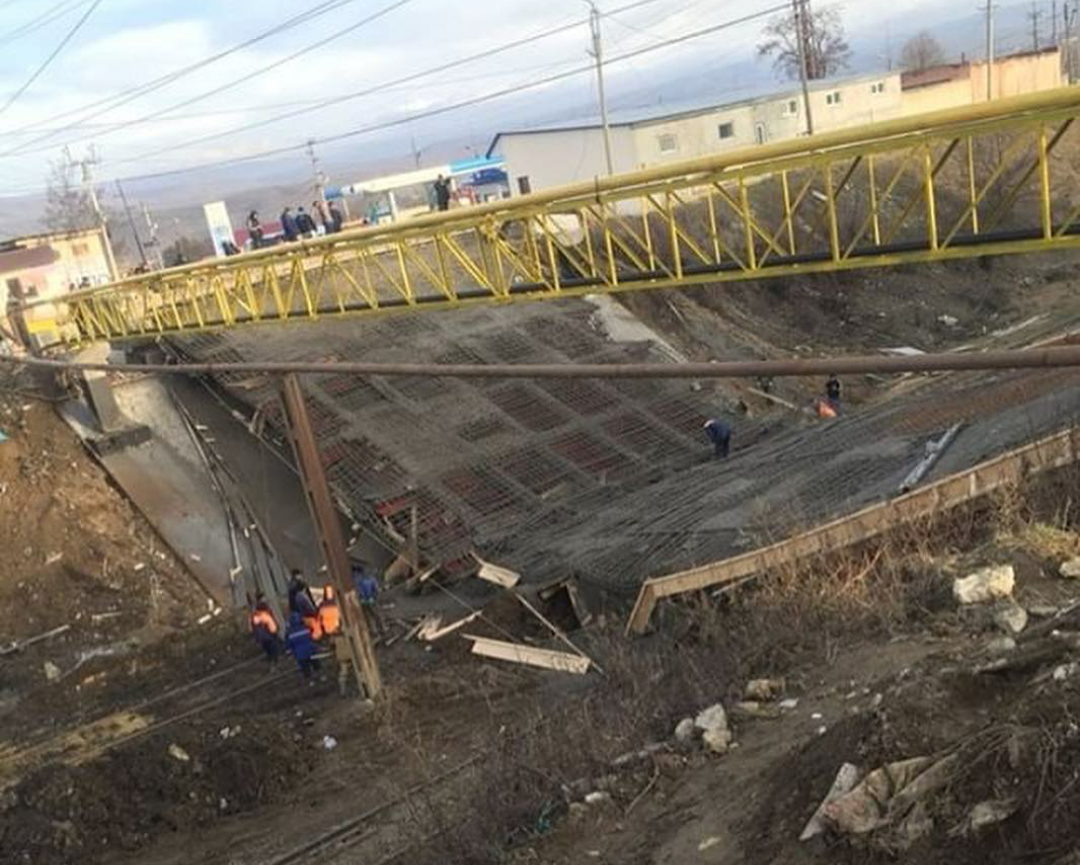 СК возбудил дело после обрушения моста в Дагестане